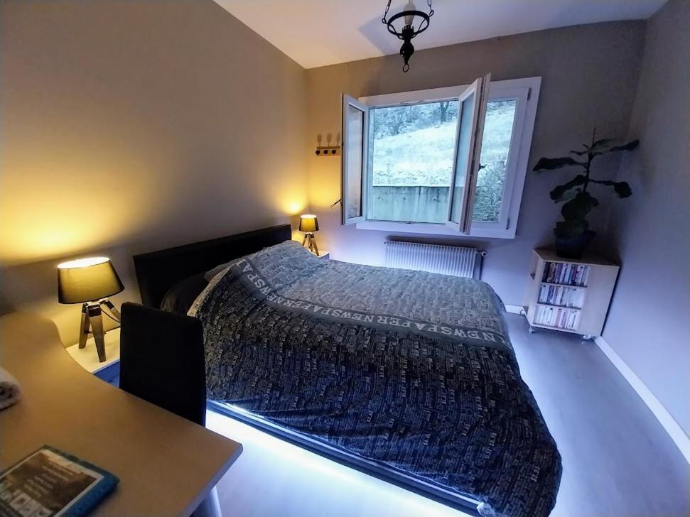 ホテル Au Pays D'Angeline La Pacaudière 部屋 写真